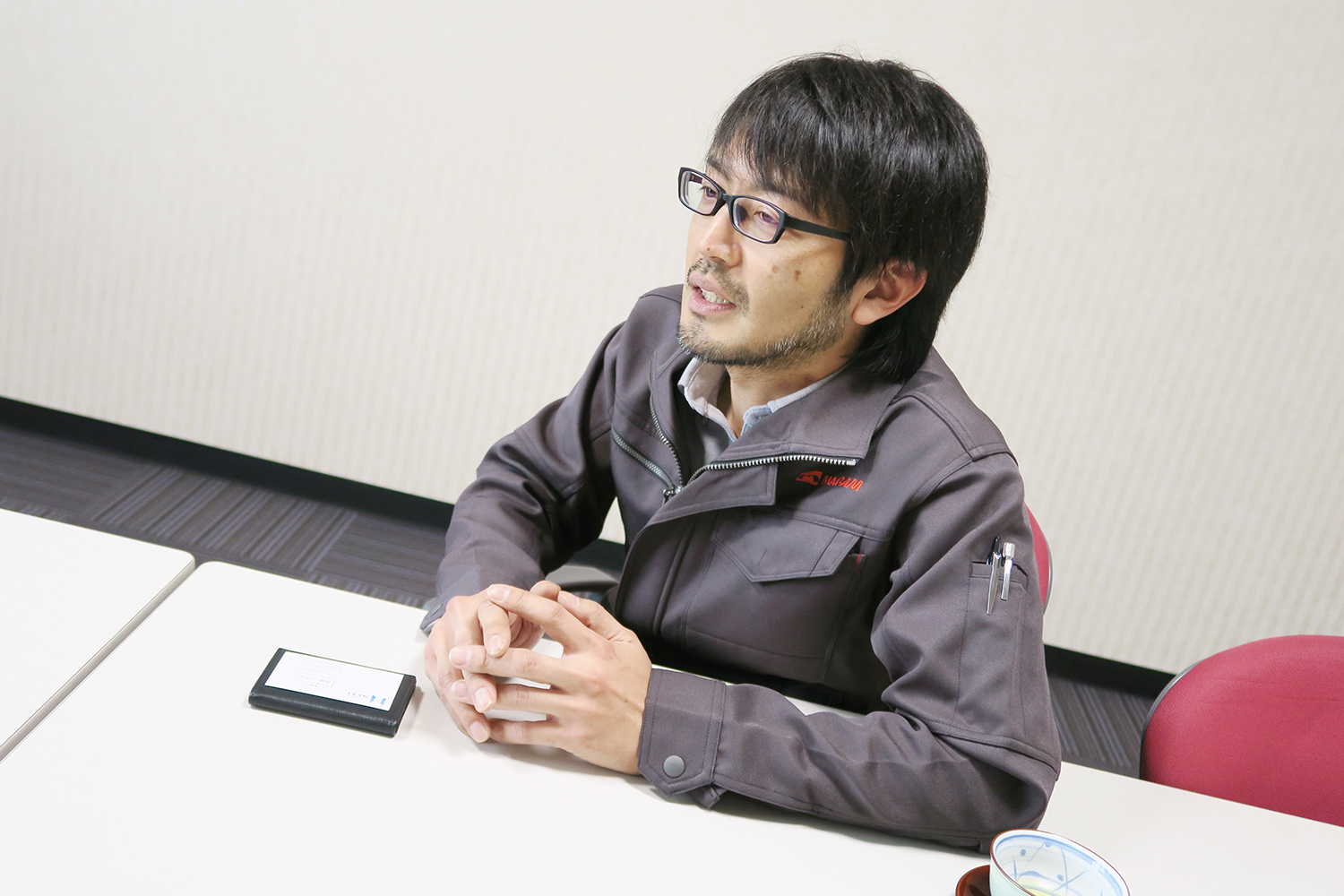 個人で購入するほど作業服好きのアサヒマカム常務