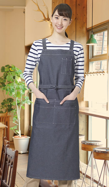 おすすめ胸当てタイプのカフェエプロン1