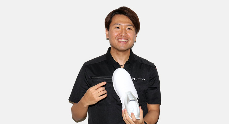 滑りにくいコックシューズ実験者