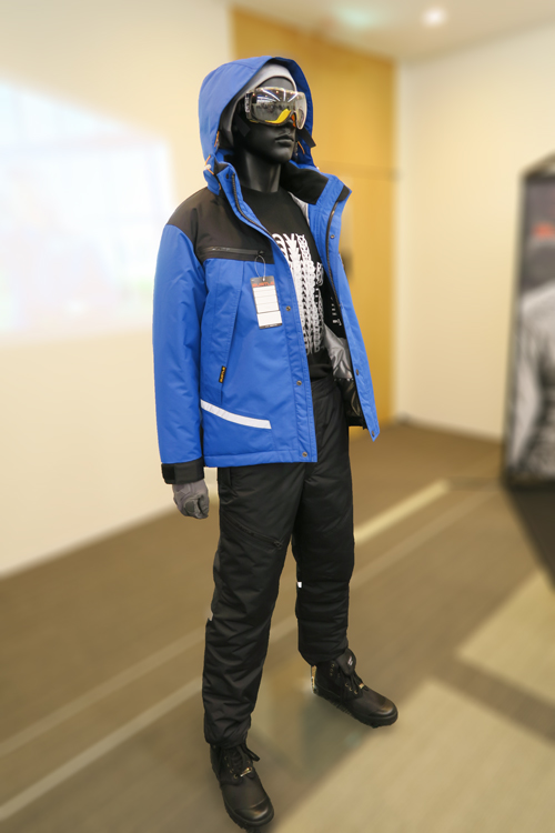 バートル 新作 かっこいい防水防寒着 7610 着用イメージ