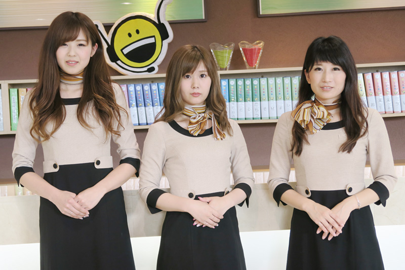 冬服ウエスト高めの切り替えでスタイルアップ